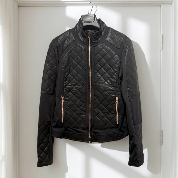 Victoria’s Secret NWOT Size M Black Quilted Faux Leather Bomber Jacket (0562) - Picture 4 of 12